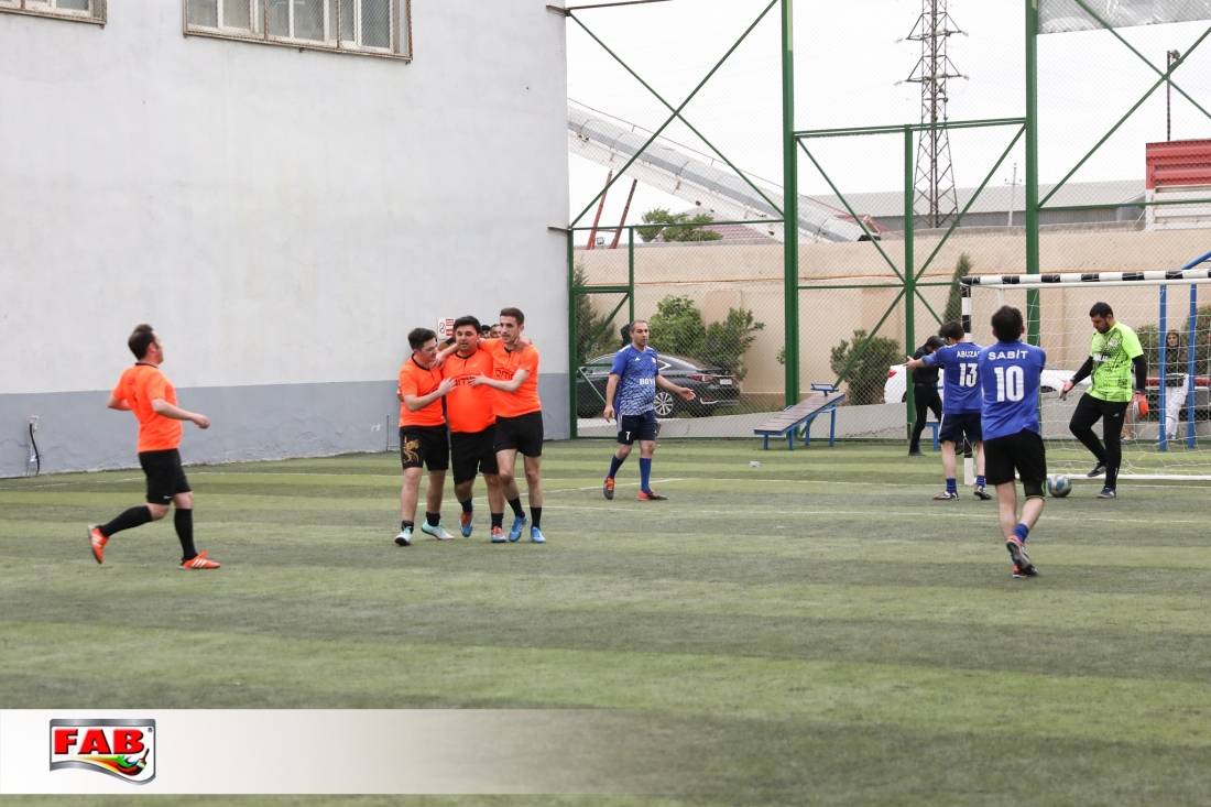 "Boya" və "OMİD 1" futbol komandaları arasında oyun olub